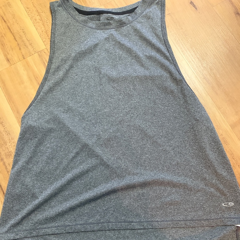 Women’s dry fit tank